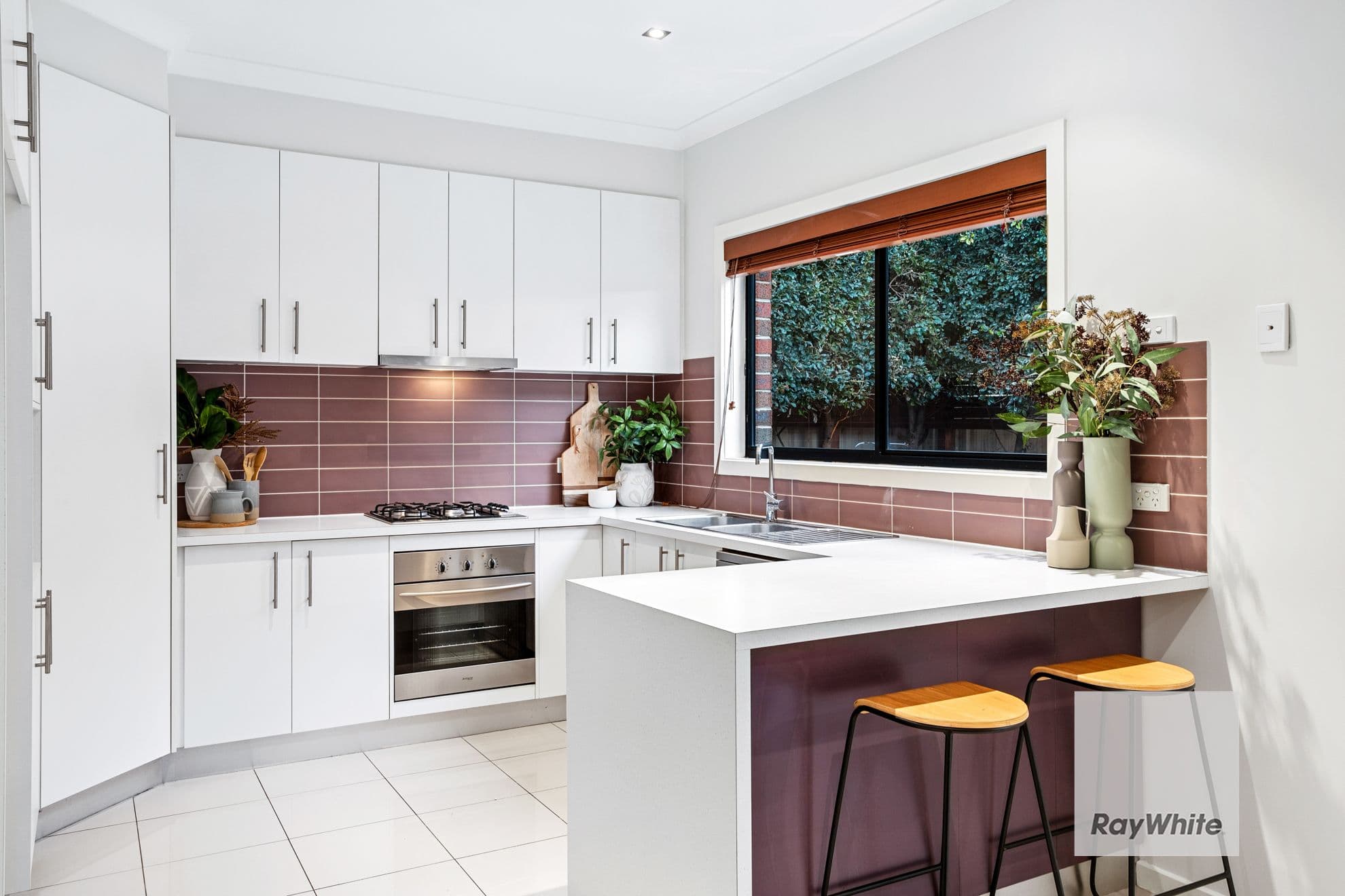 8 Balmoral Close, Hillside VIC 3037, Hillside - Thumbnail 4