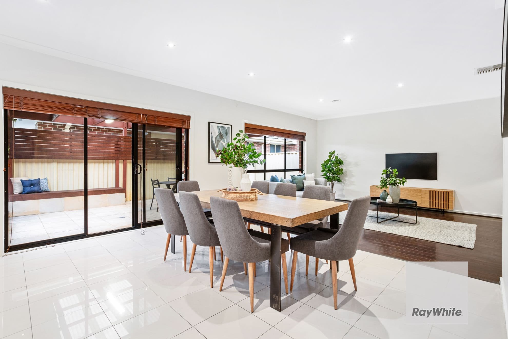 8 Balmoral Close, Hillside VIC 3037, Hillside - Thumbnail 5