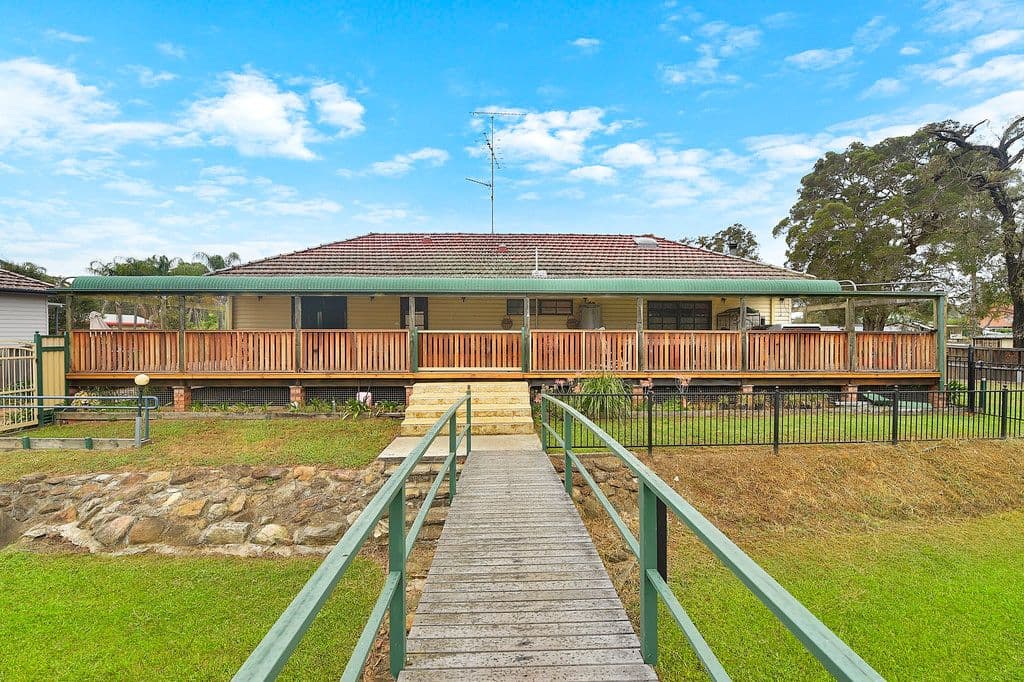 6 Warrina Place, Londonderry - Thumbnail 2