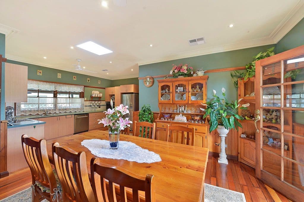6 Warrina Place, Londonderry - Thumbnail 5