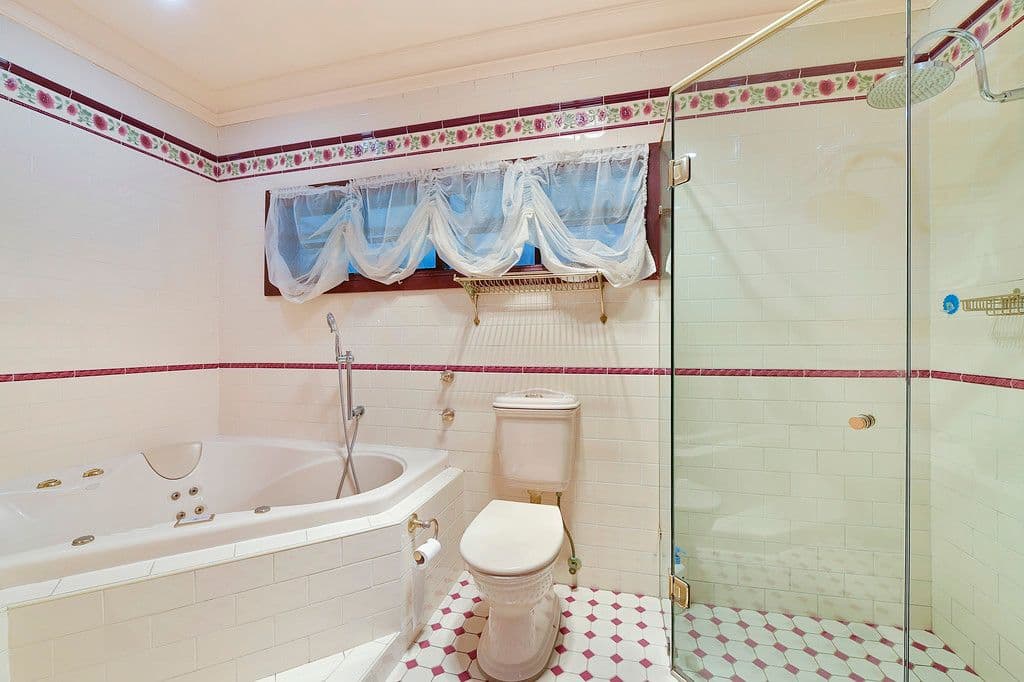 6 Warrina Place, Londonderry - Thumbnail 8