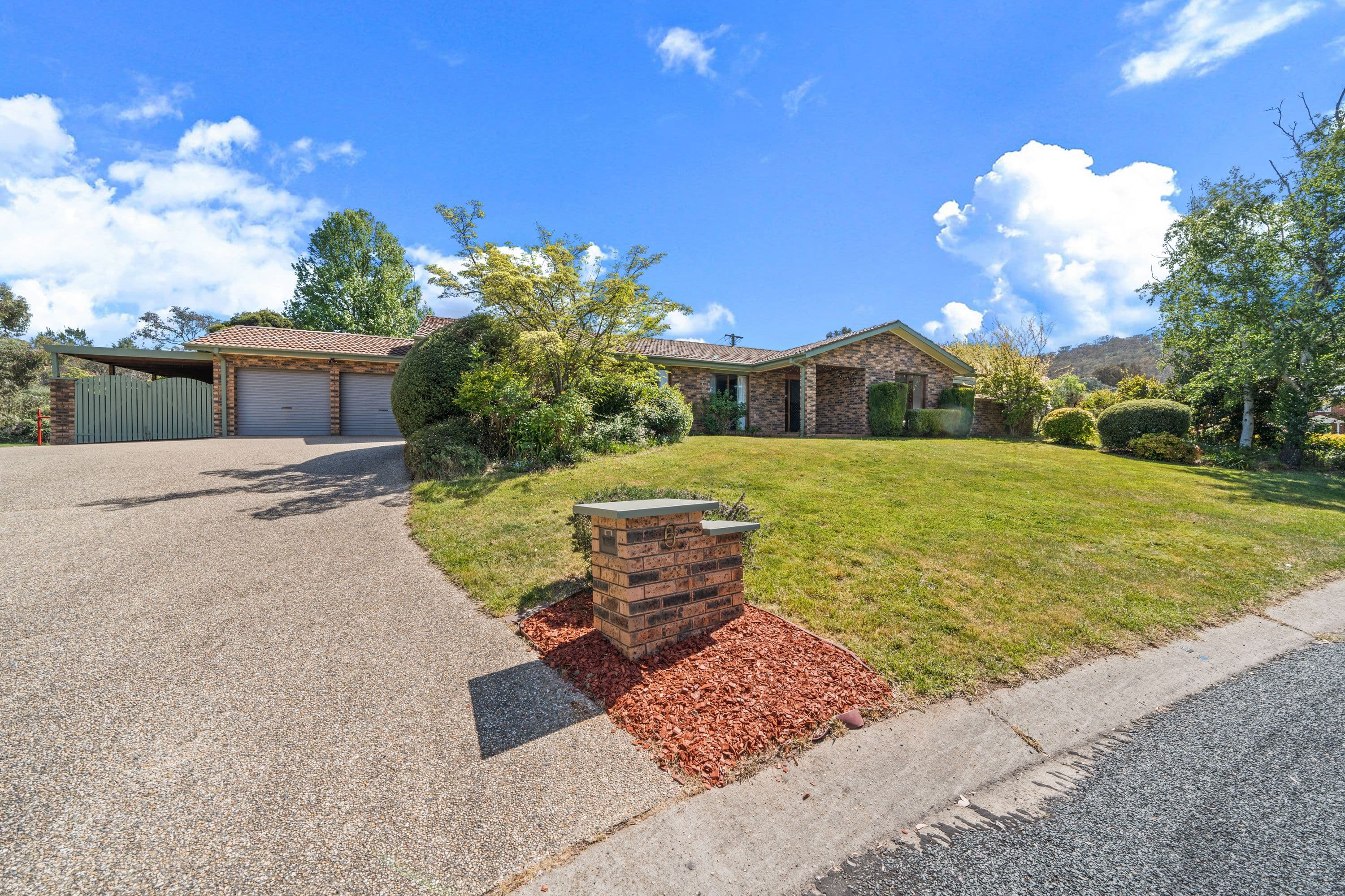 6 Bow Place, Fadden ACT 2904, Fadden - Image 1