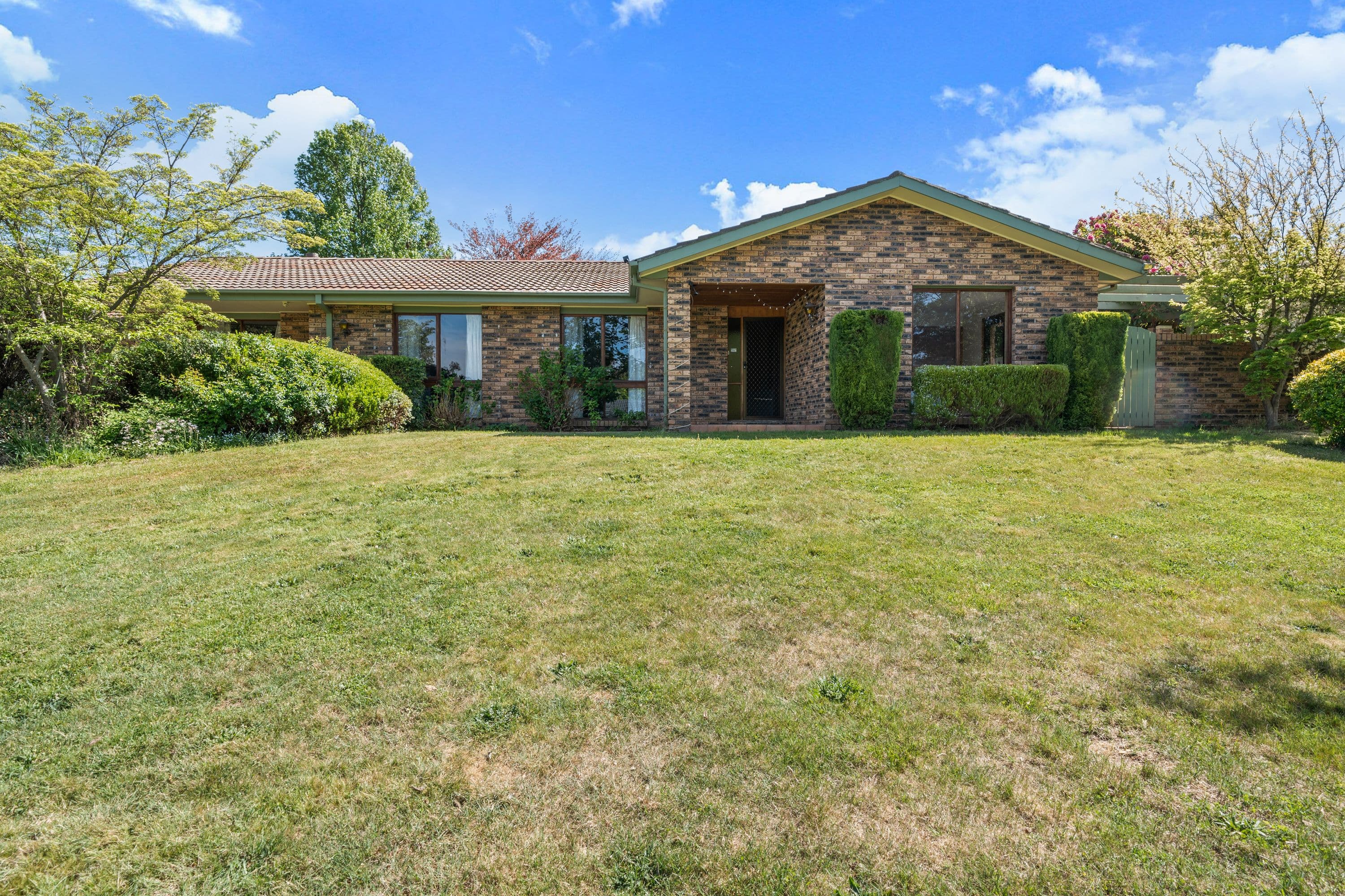 6 Bow Place, Fadden ACT 2904, Fadden - Thumbnail 2