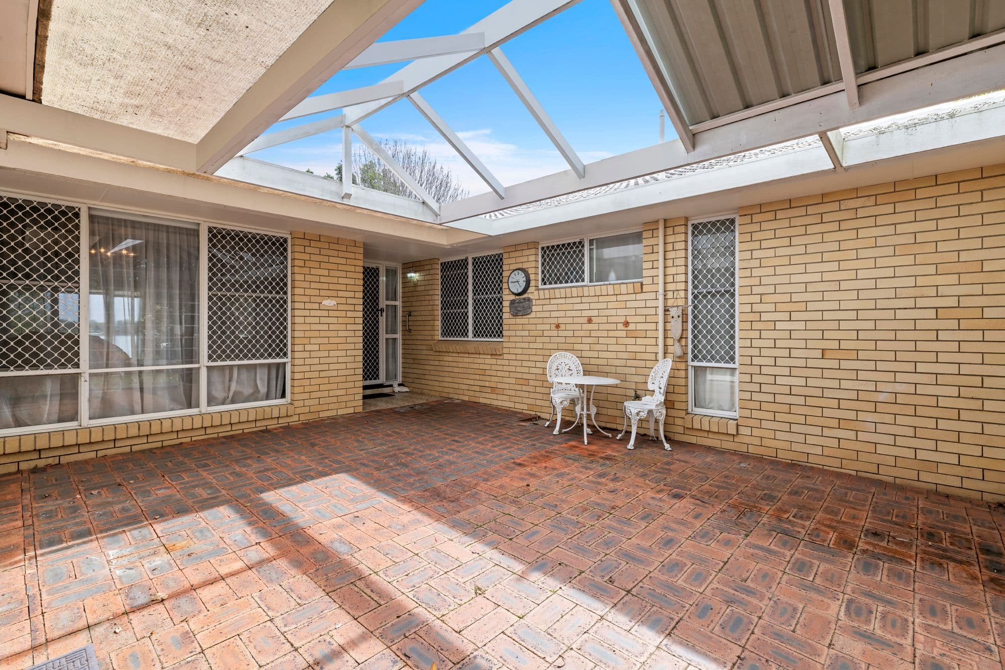 27 Kingfisher Crescent, Burleigh Waters QLD 4220, Burleigh Waters - Thumbnail 4