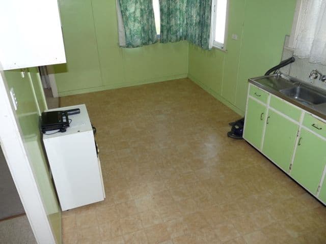 32 Caroline Street, ALLENSTOWN QLD 4700, Allenstown - Thumbnail 3