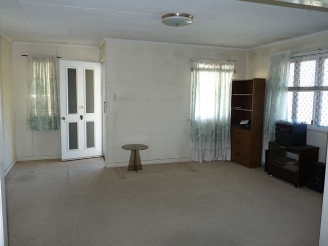 32 Caroline Street, ALLENSTOWN QLD 4700, Allenstown - Thumbnail 5