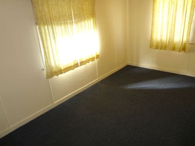 32 Caroline Street, ALLENSTOWN QLD 4700, Allenstown - Thumbnail 6