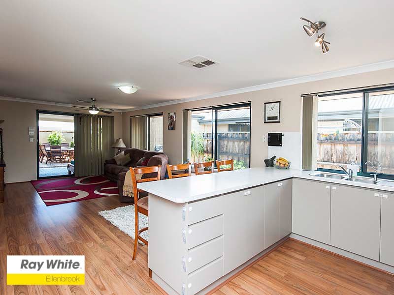 7 Strathmore Parkway, ELLENBROOK WA 6069, Ellenbrook - Thumbnail 5