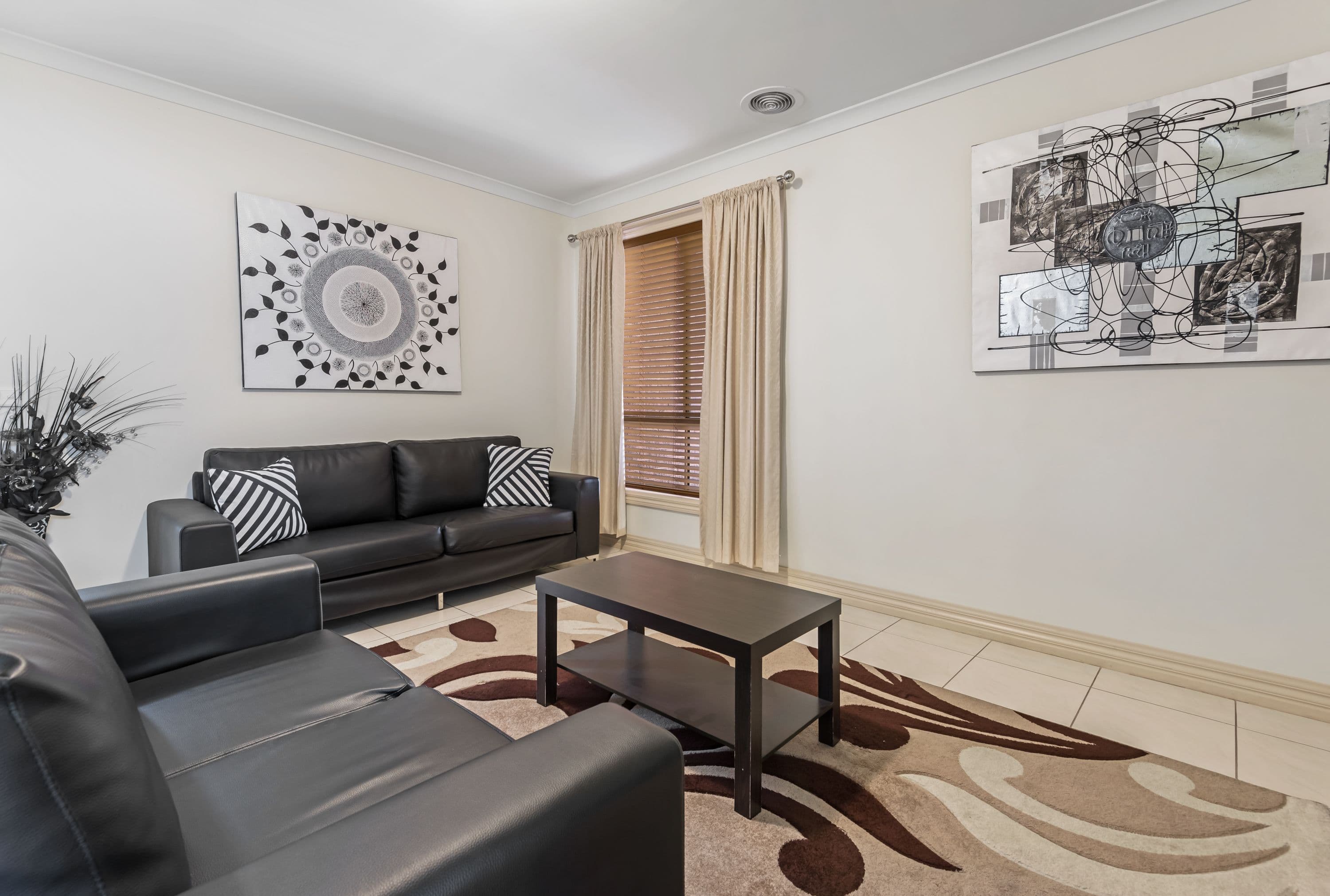 37 Flagstaff Loop, Craigieburn VIC 3064, Craigieburn - Thumbnail 2