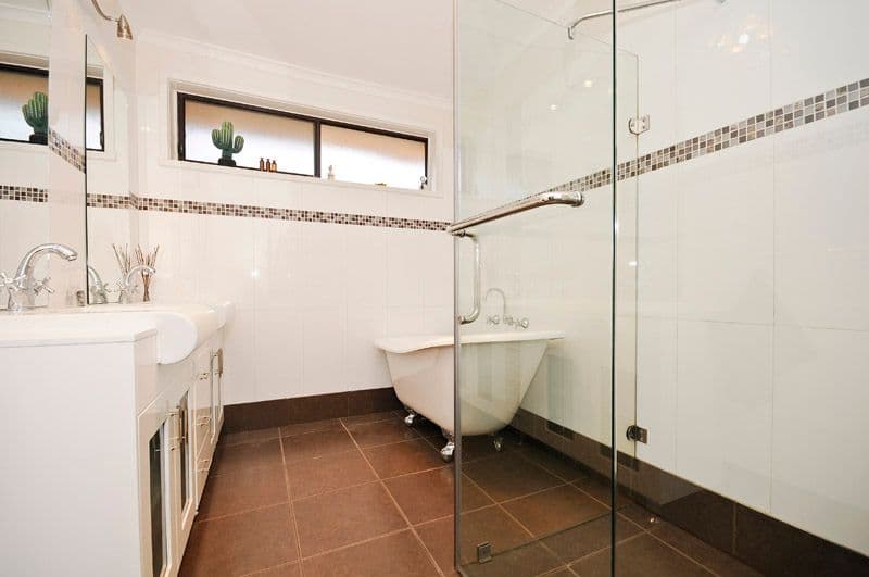 46 Cambden Park Parade, FERNTREE GULLY VIC 3156, Ferntree Gully - Thumbnail 4