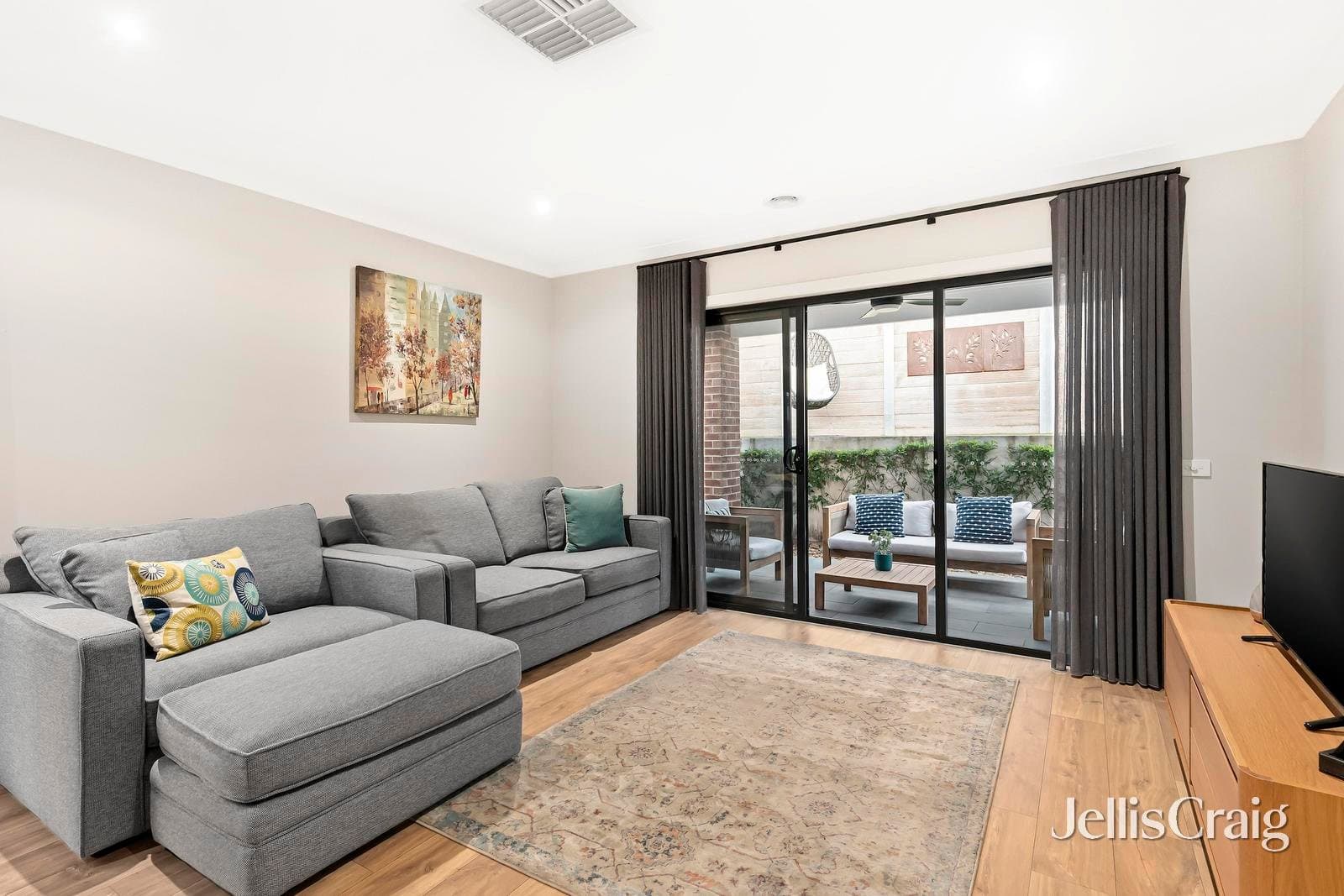 75 Locksley Road, Chirnside Park, Chirnside Park - Thumbnail 3