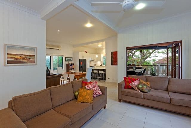 31 Forbes Street, HAWTHORNE QLD 4171, Hawthorne - Thumbnail 2
