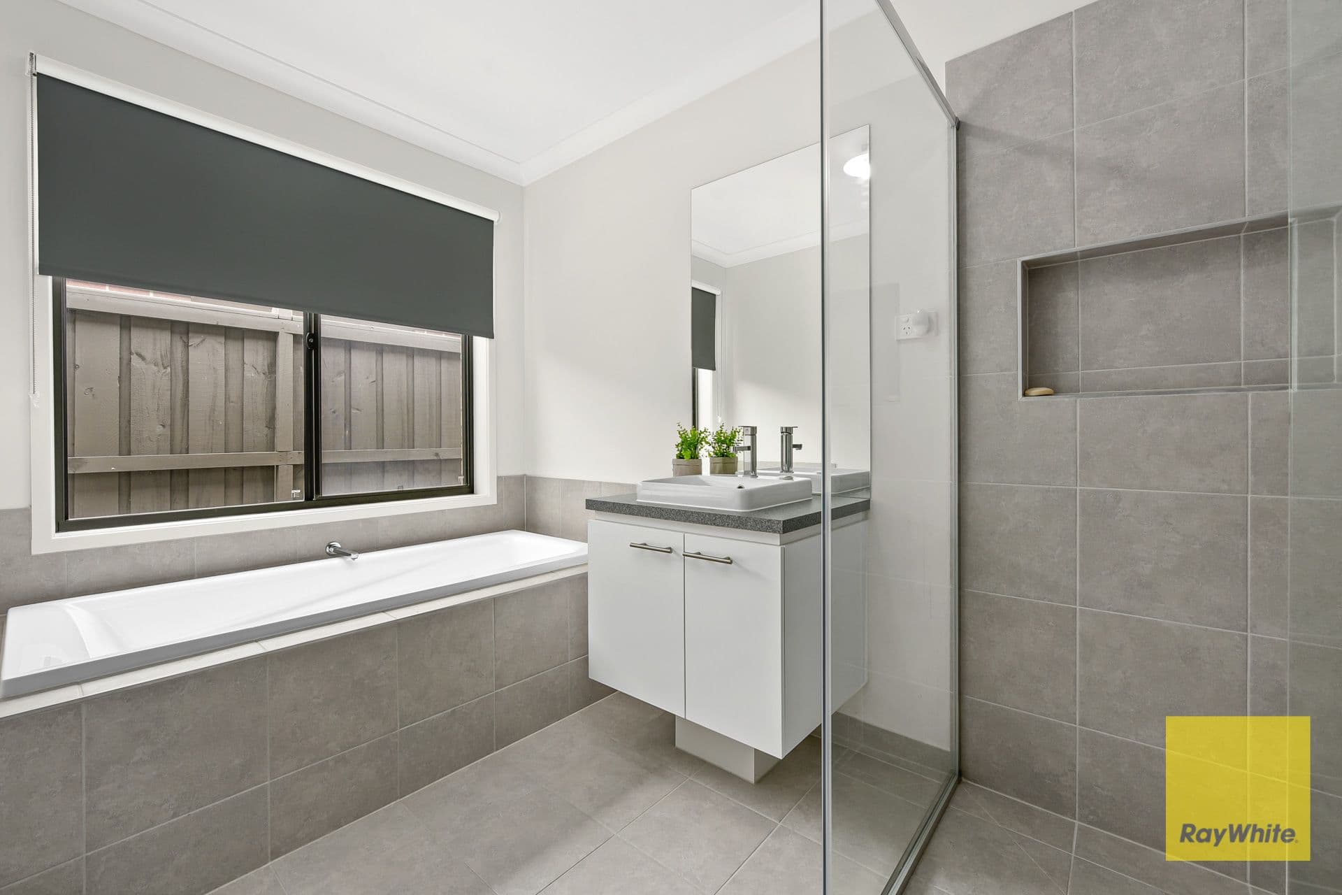 28 Marshy Avenue, Cranbourne East VIC 3977, Cranbourne East - Thumbnail 8