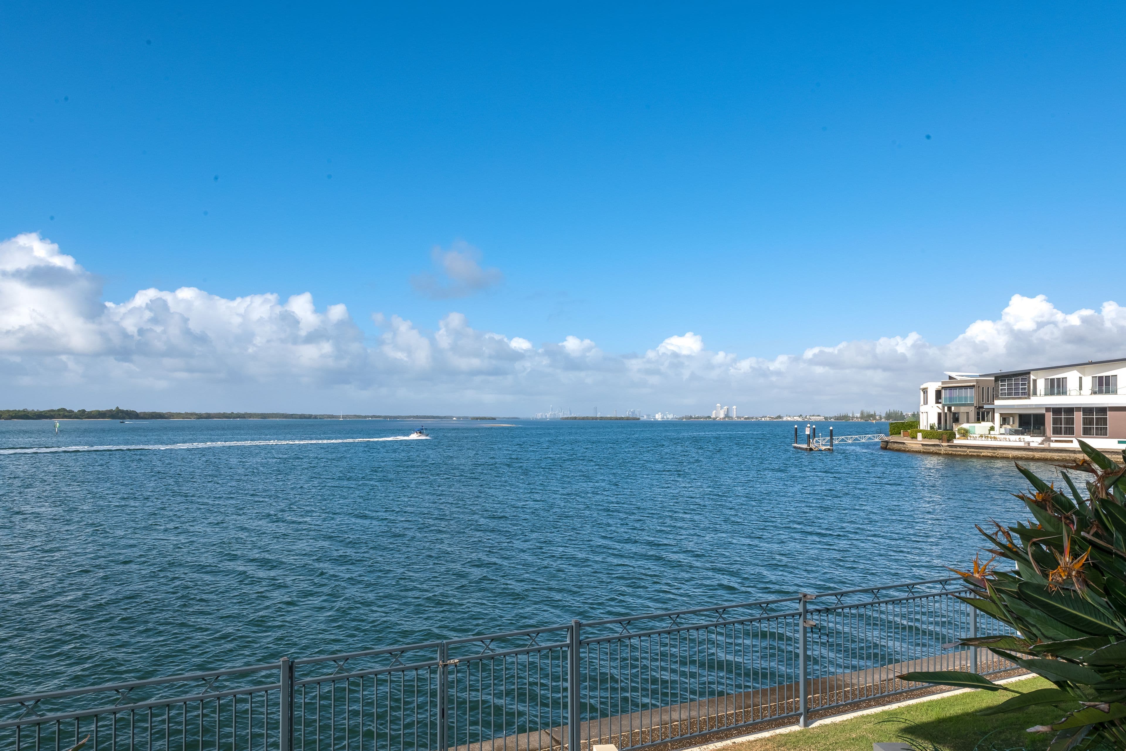 42 King Charles Drive, Sovereign Islands QLD 4216, Sovereign Islands - Thumbnail 2