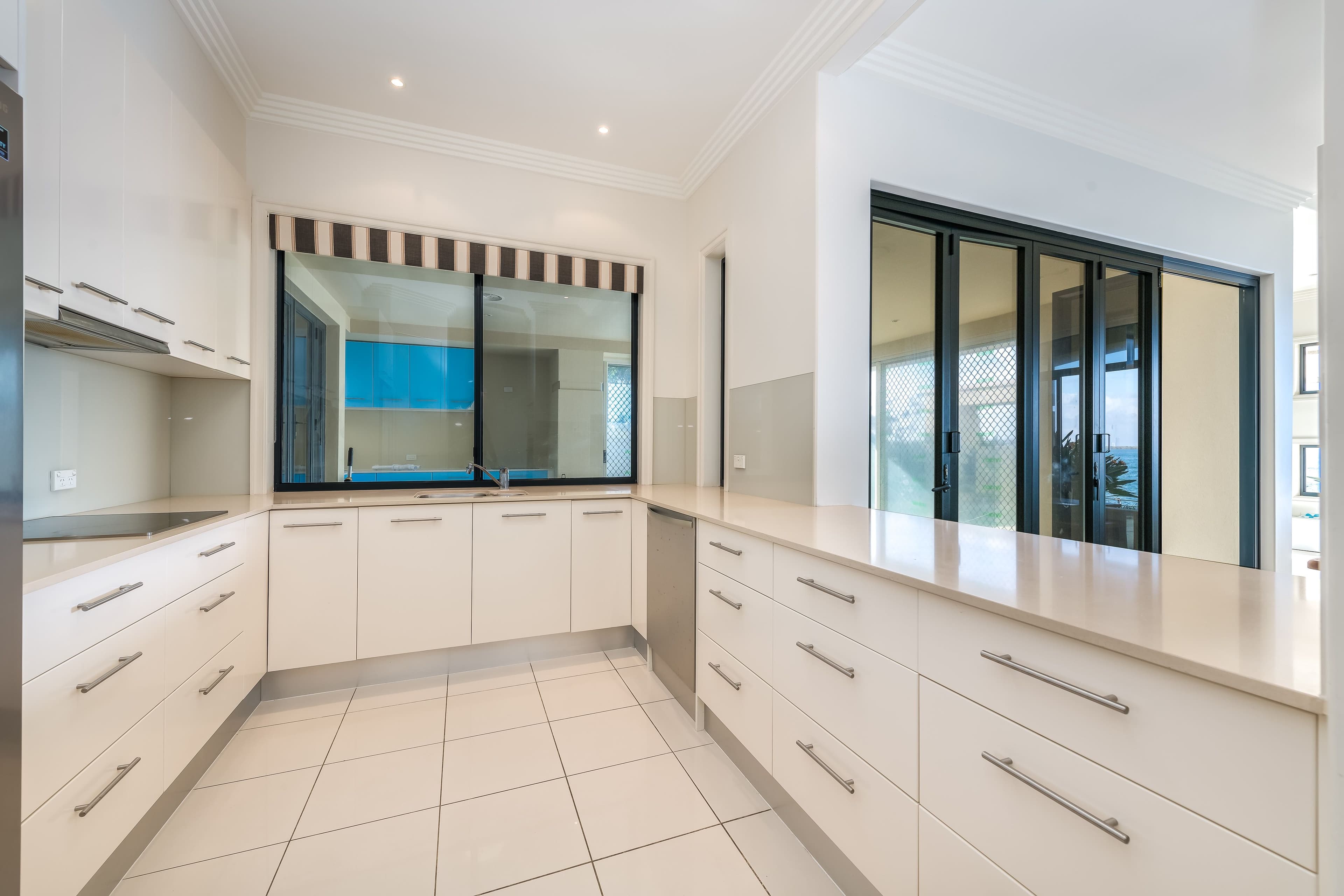 42 King Charles Drive, Sovereign Islands QLD 4216, Sovereign Islands - Thumbnail 8
