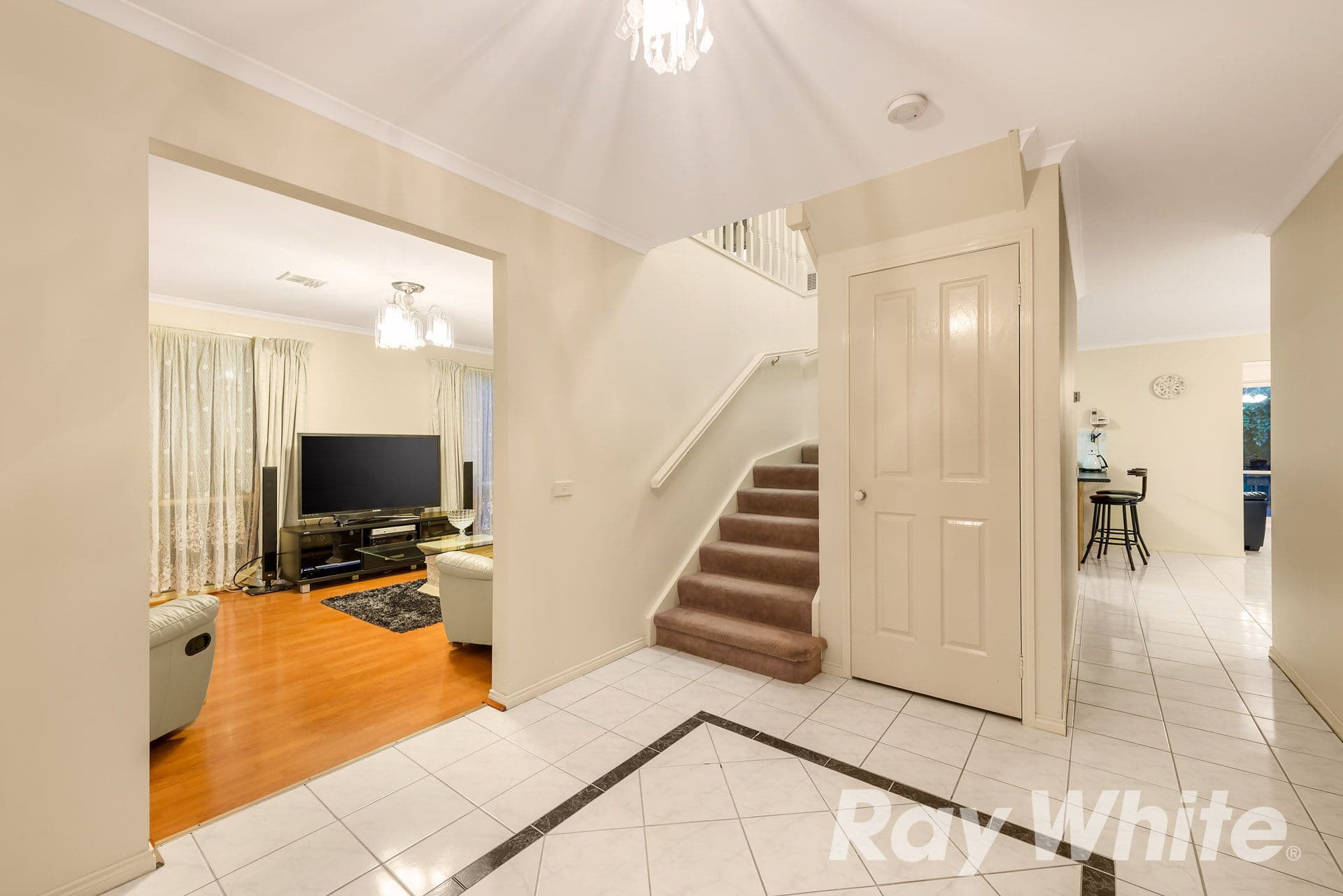 3 Buckingham Drive, Rowville VIC 3178, Rowville - Thumbnail 2