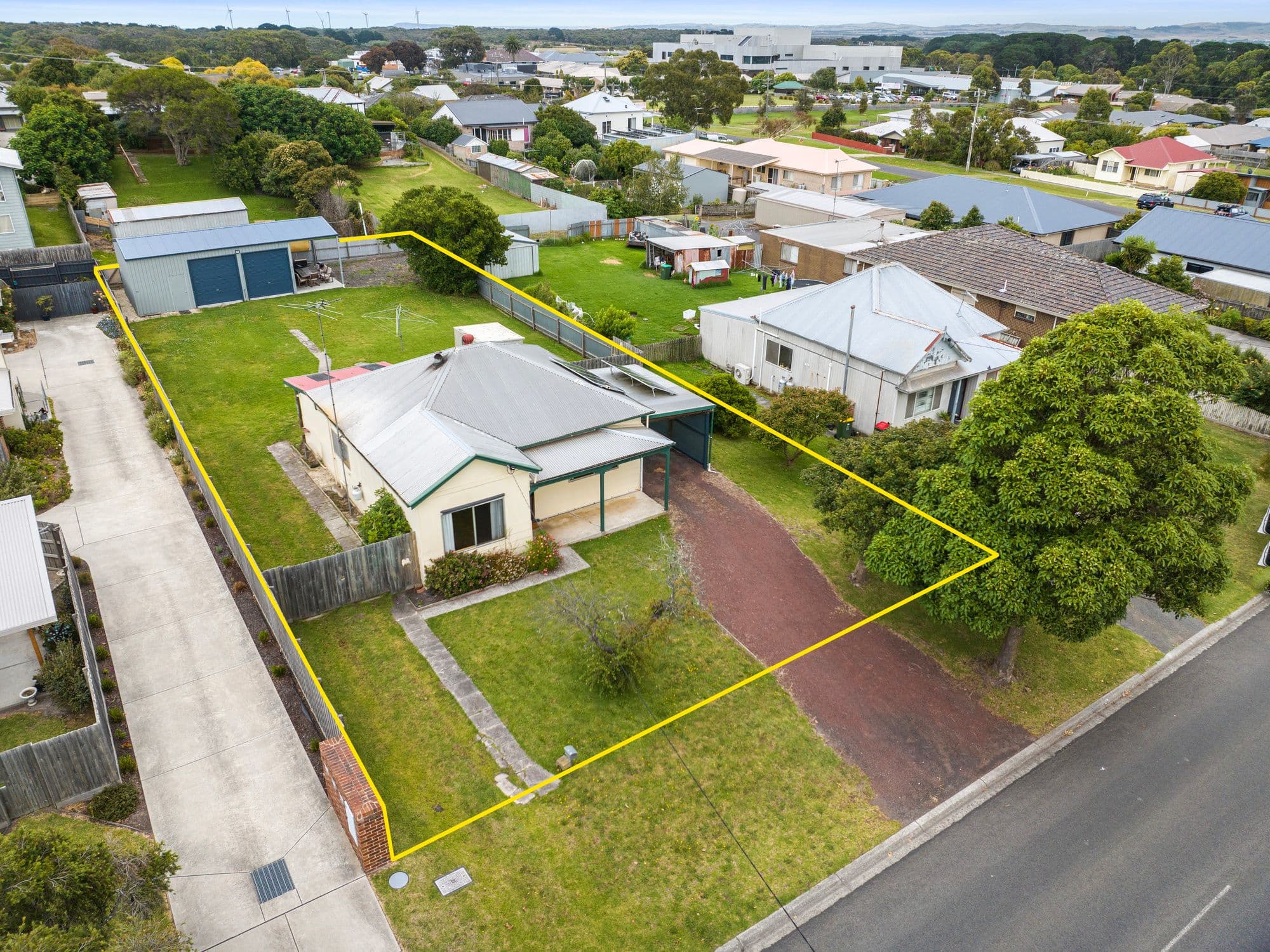 14 Cameron Street, Wonthaggi VIC 3995, Wonthaggi - Thumbnail 2