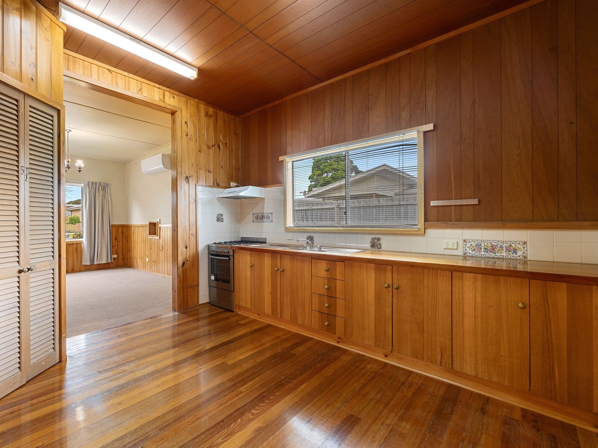 14 Cameron Street, Wonthaggi VIC 3995, Wonthaggi - Thumbnail 3