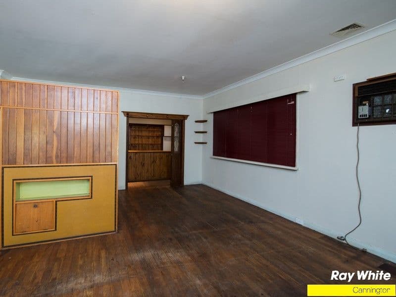128  Centre Street, QUEENS PARK WA 6107, Queens Park - Thumbnail 2