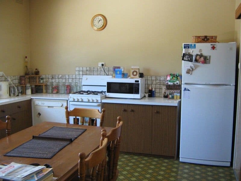 56 Hovell Street, ECHUCA VIC 3564, Echuca - Thumbnail 6