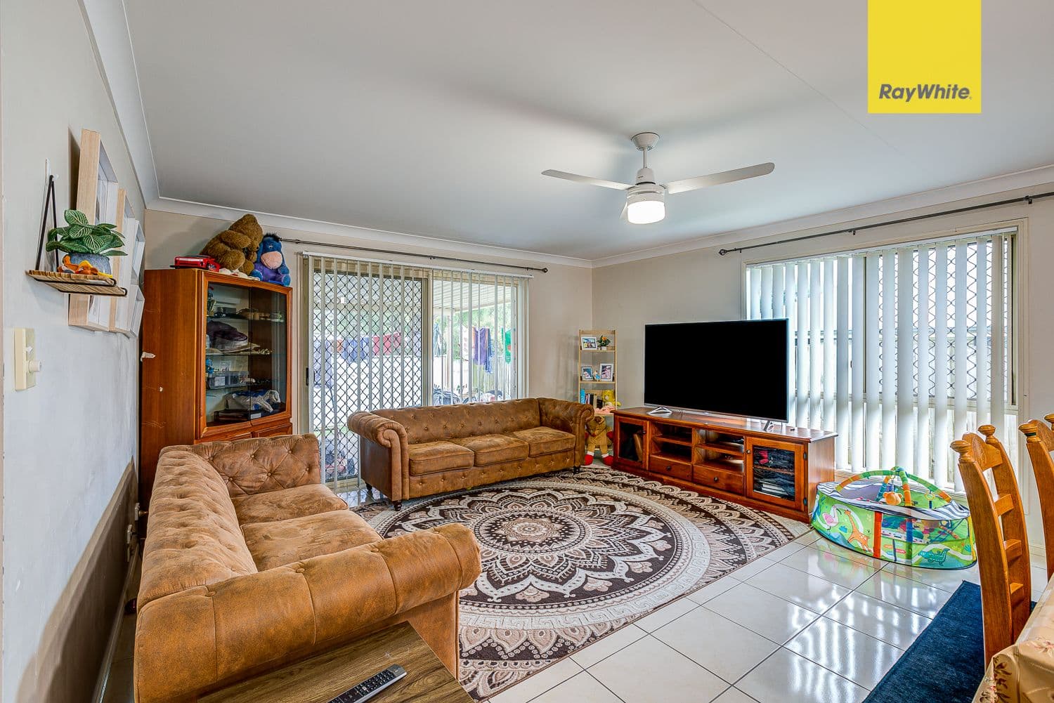 26 Darryl Street, Loganlea QLD 4131, Loganlea - Thumbnail 2