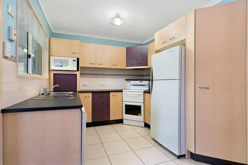 12 Holloway Court, DECEPTION BAY QLD 4508, Deception Bay - Thumbnail 2