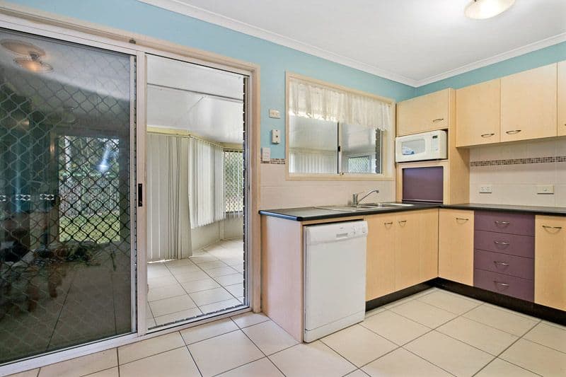 12 Holloway Court, DECEPTION BAY QLD 4508, Deception Bay - Thumbnail 5