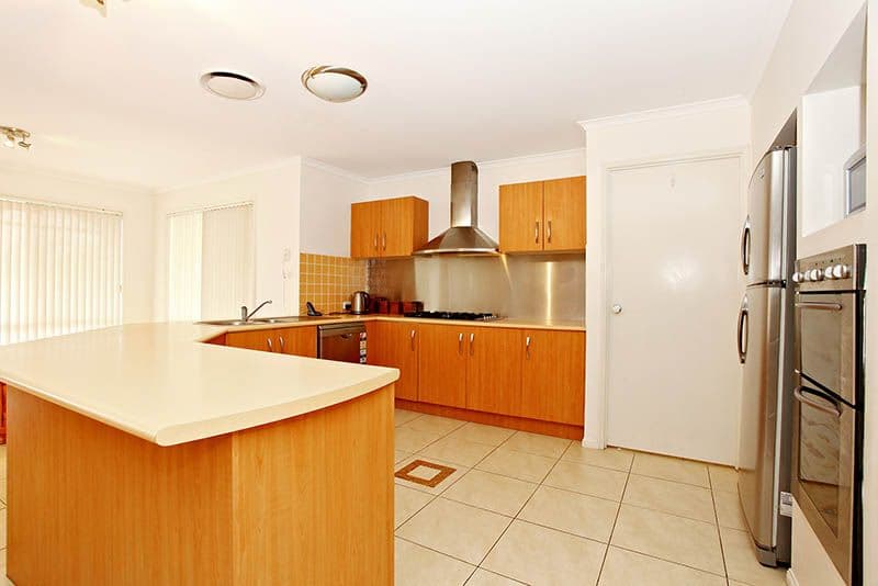6 Coogara Court, BROOKWATER QLD 4300, Brookwater - Thumbnail 3