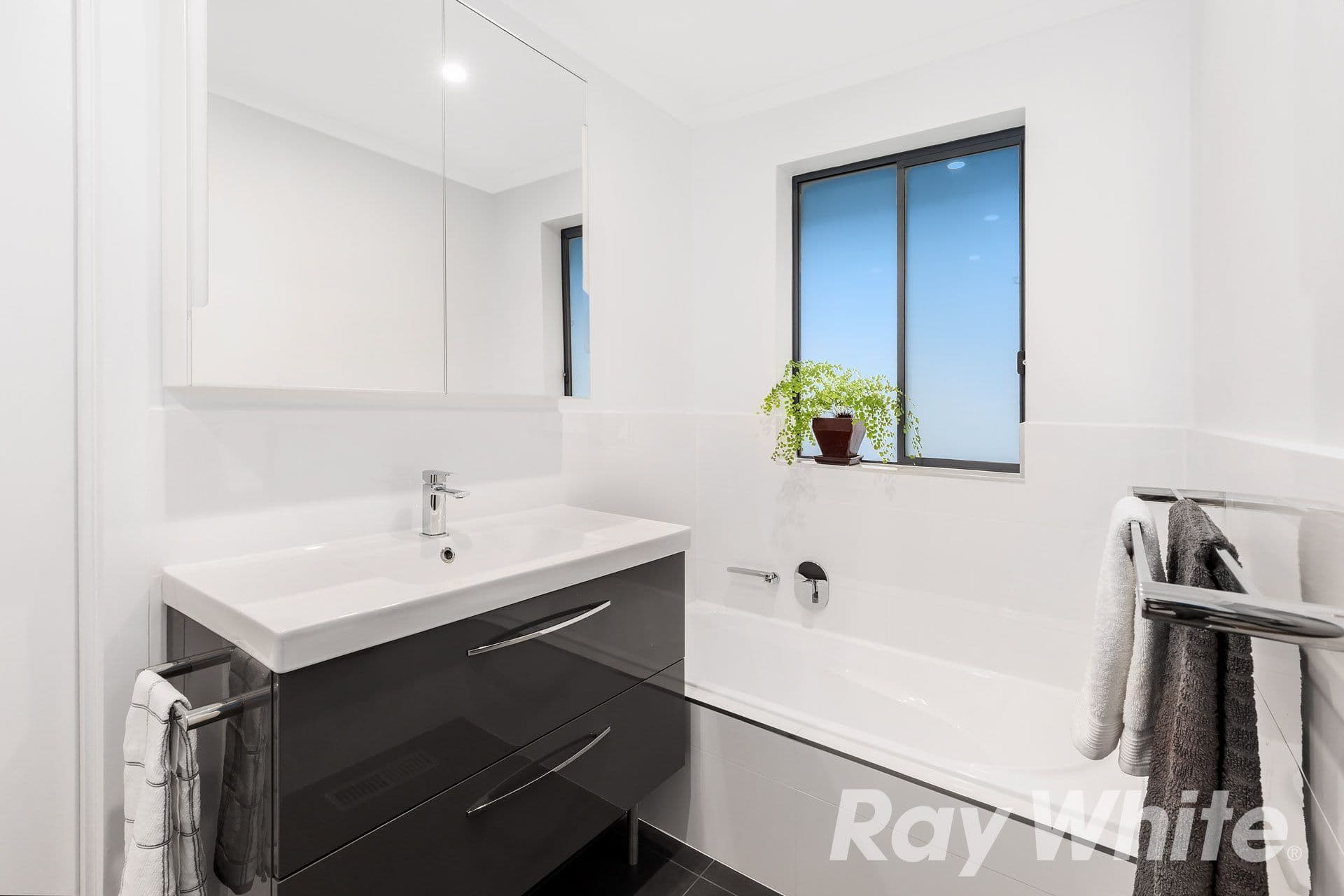 32 Edward Street, Macleod VIC 3085, Macleod - Thumbnail 6