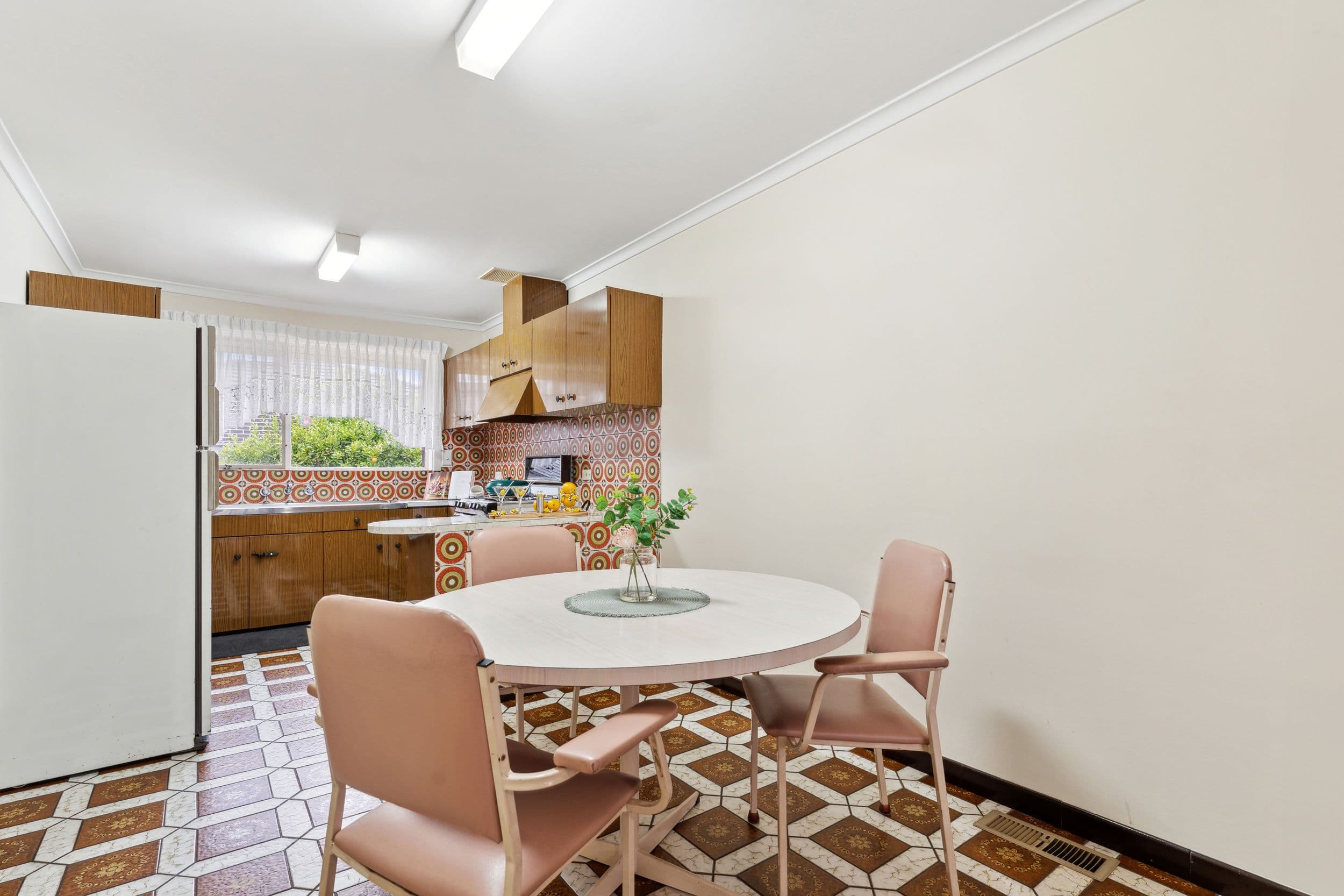 2 Elizabeth Court, Reservoir VIC 3073, Reservoir - Thumbnail 5