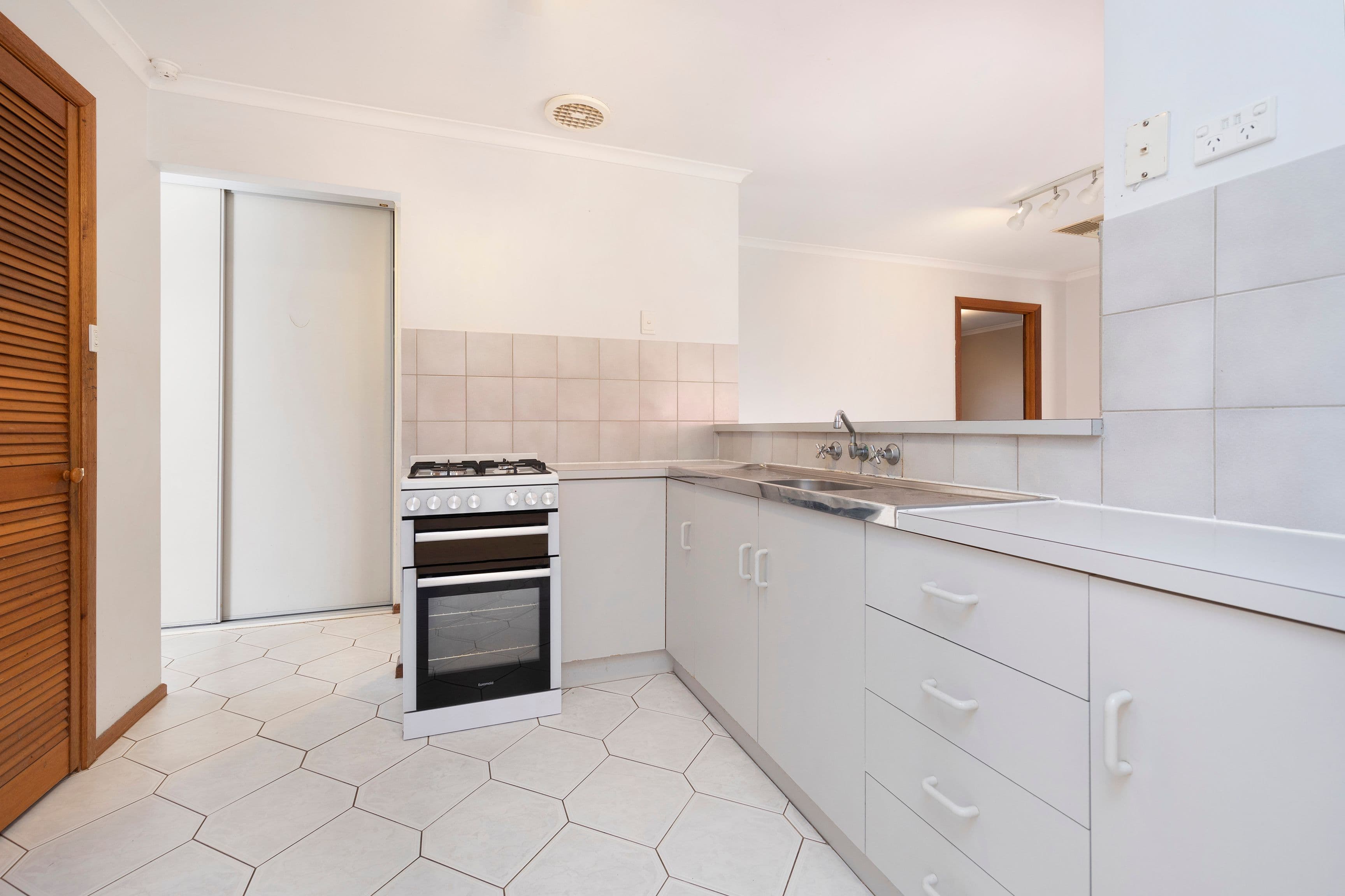 14 Whitehart Close, Blakeview SA 5114, Blakeview - Thumbnail 5