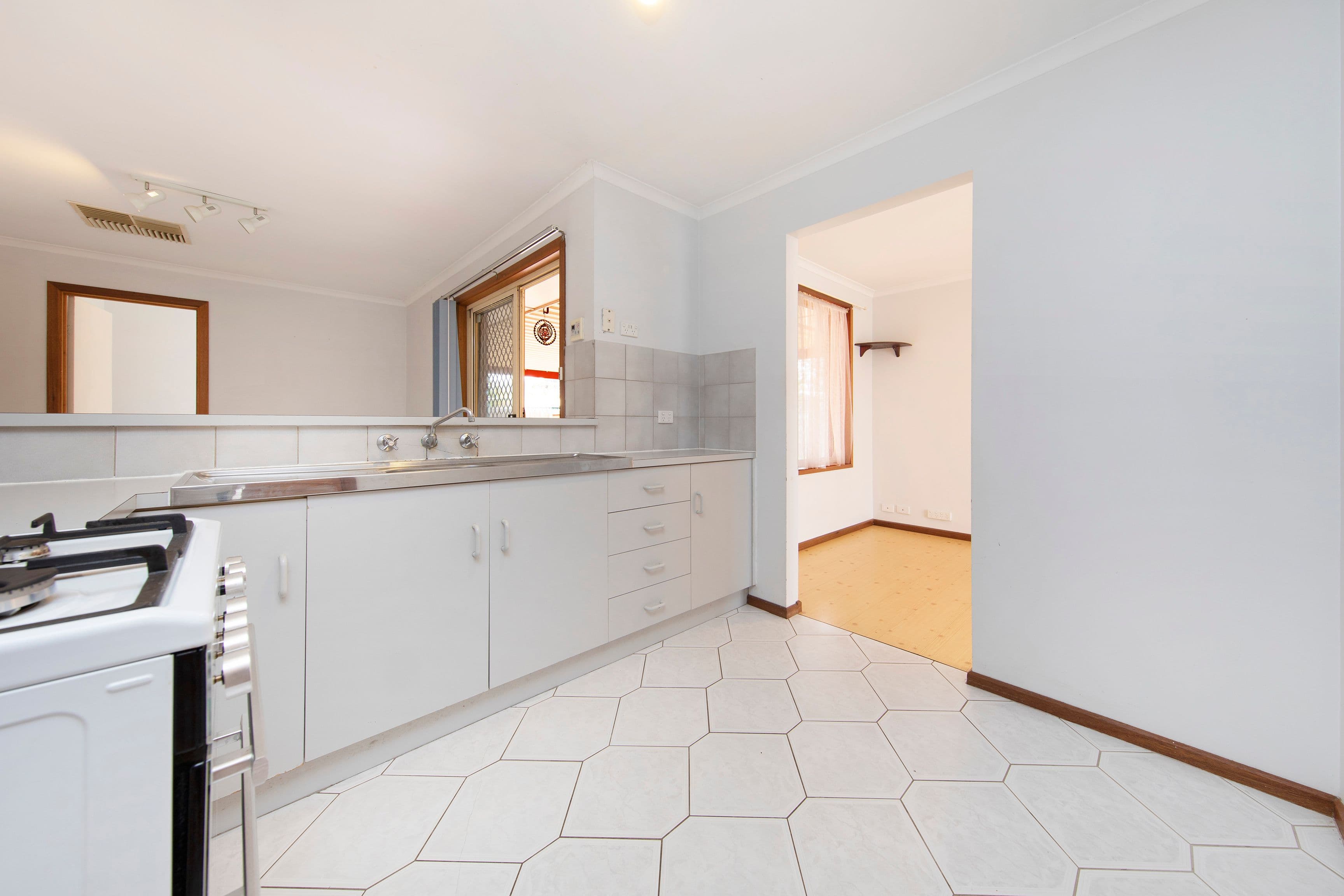 14 Whitehart Close, Blakeview SA 5114, Blakeview - Thumbnail 6