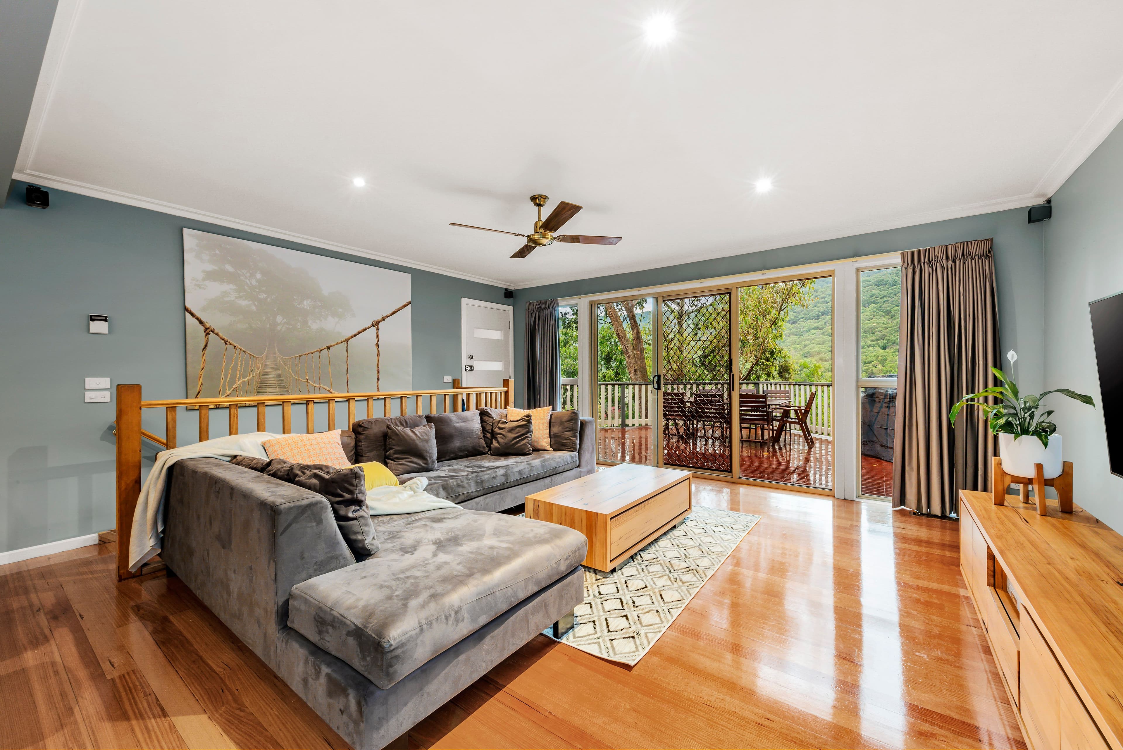 20 Bates Avenue, Upper Ferntree Gully VIC 3156, Upper Ferntree Gully - Thumbnail 2