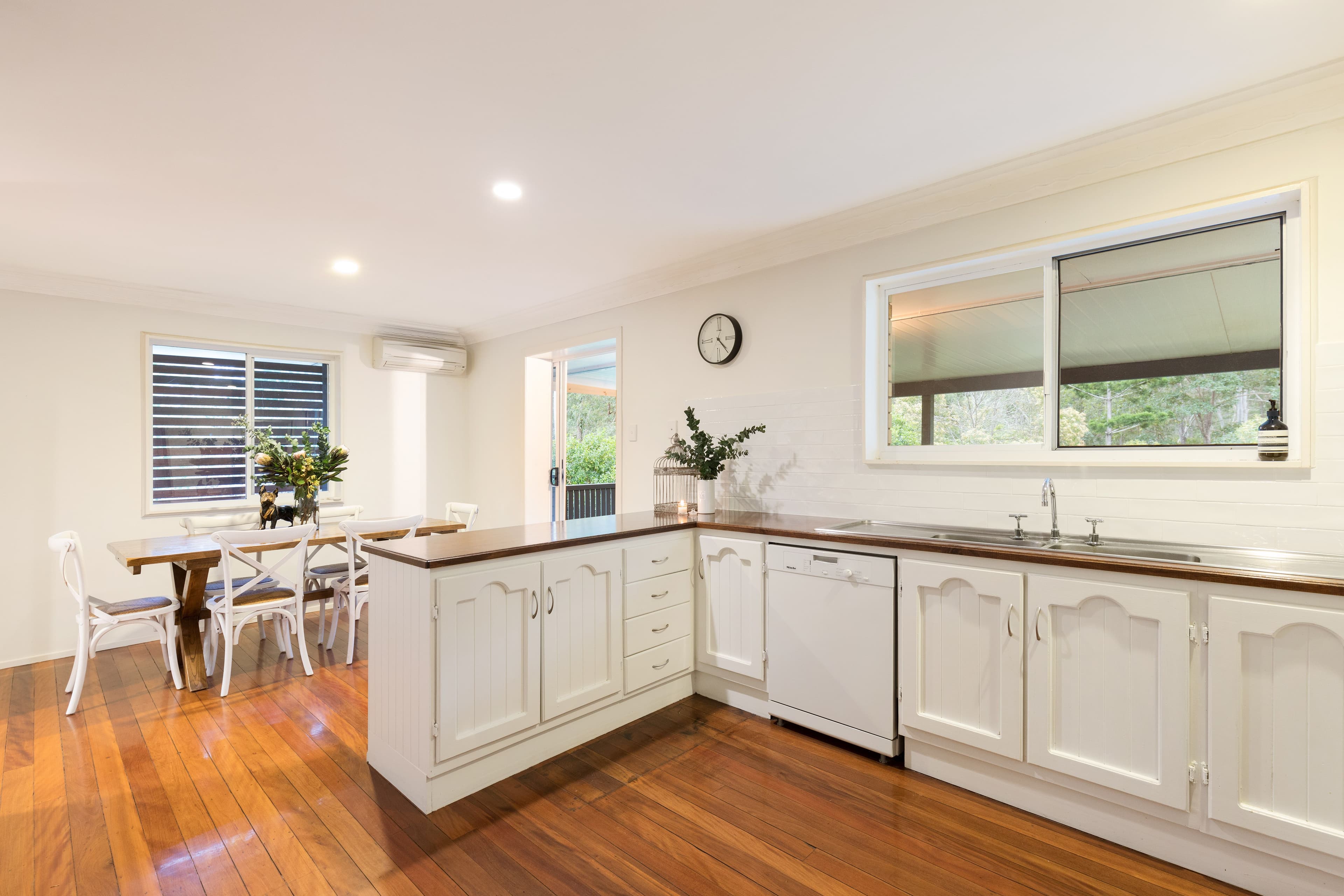 19 Grenoble Street, The Gap QLD 4061, The Gap - Thumbnail 8