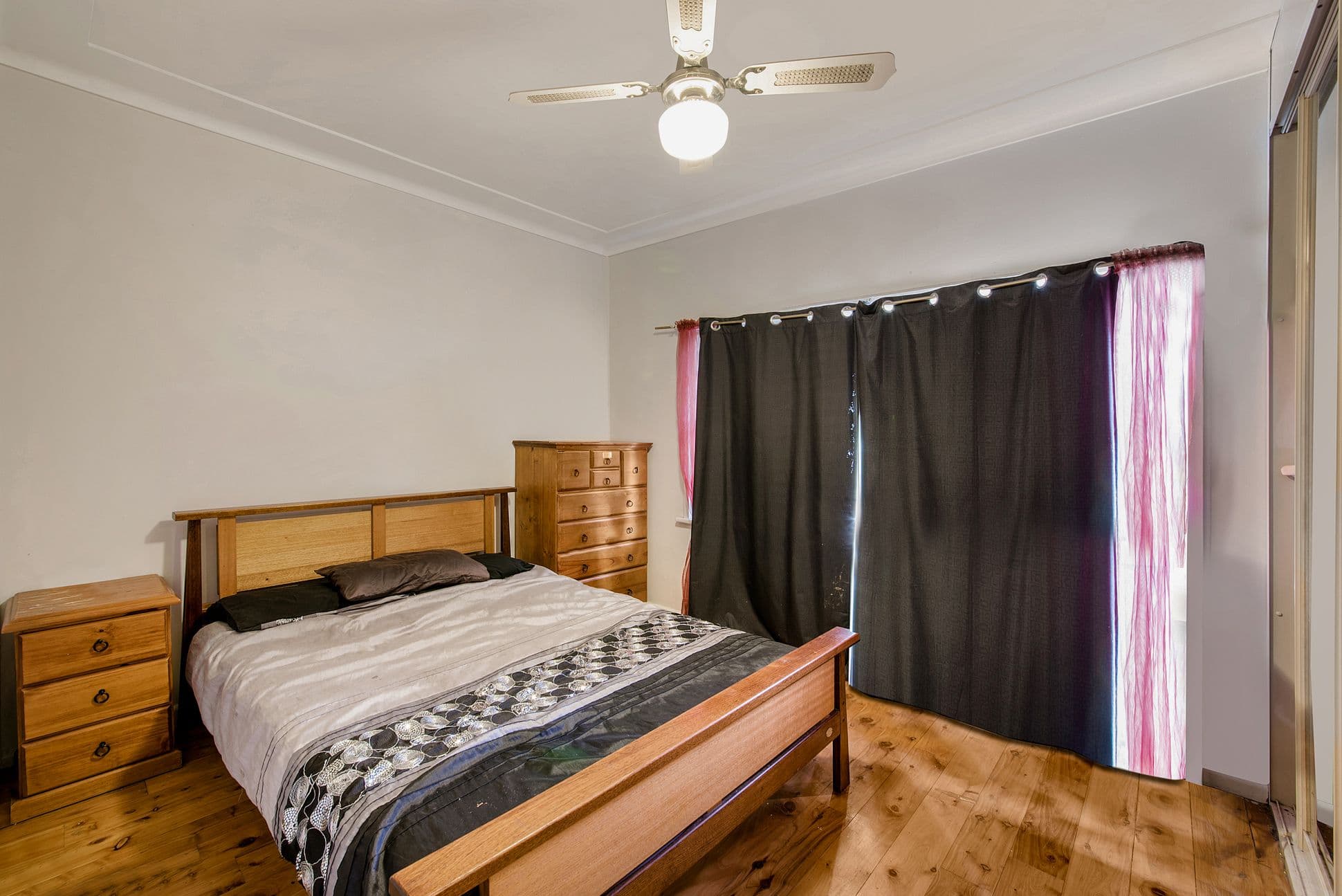 522 Pembroke Road, Leumeah - Thumbnail 4