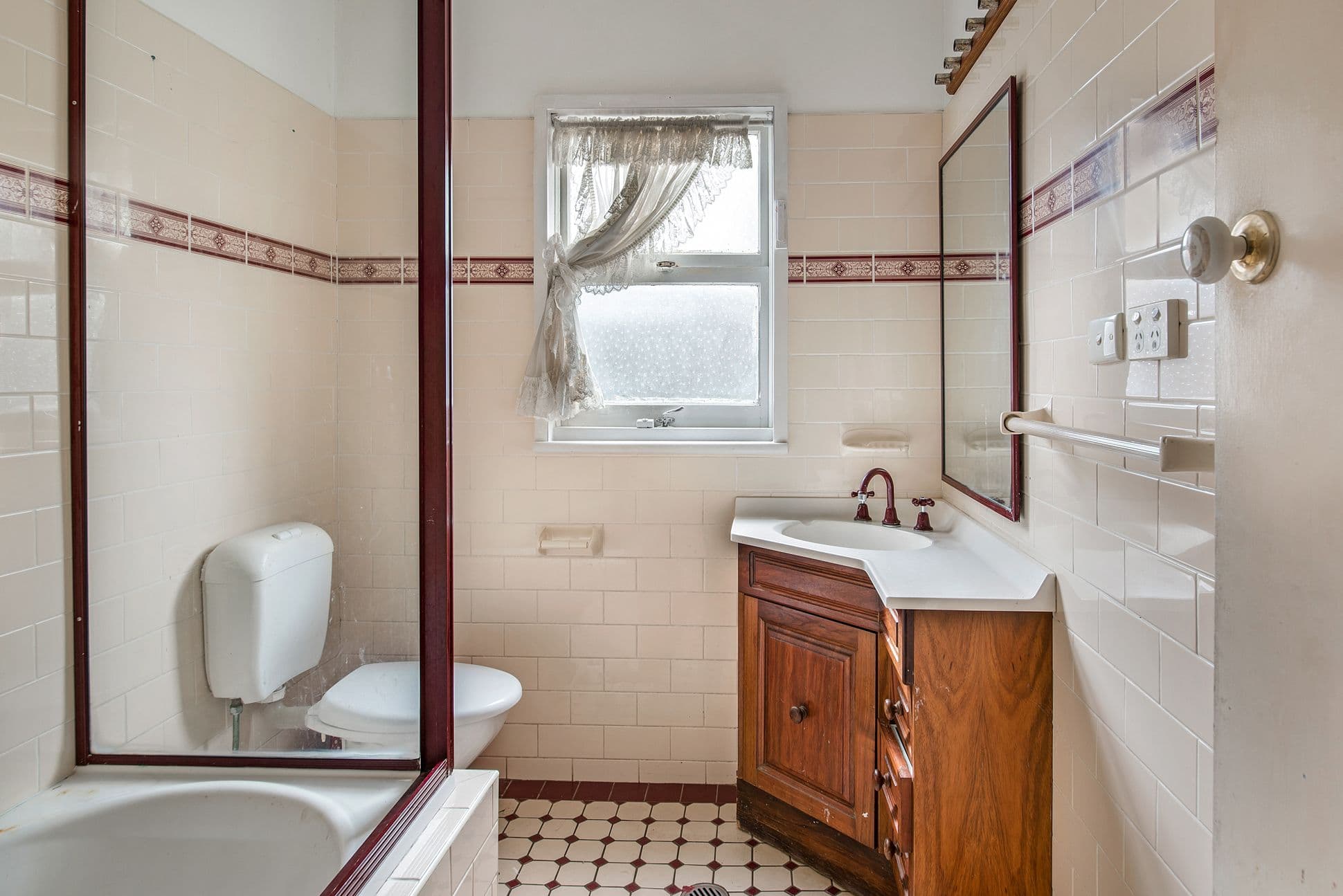 522 Pembroke Road, Leumeah - Thumbnail 6