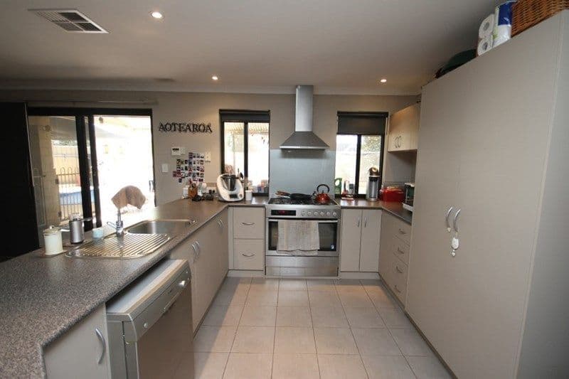 22 Coveside Way, Drummond Cove WA 6532, Drummond Cove - Thumbnail 2