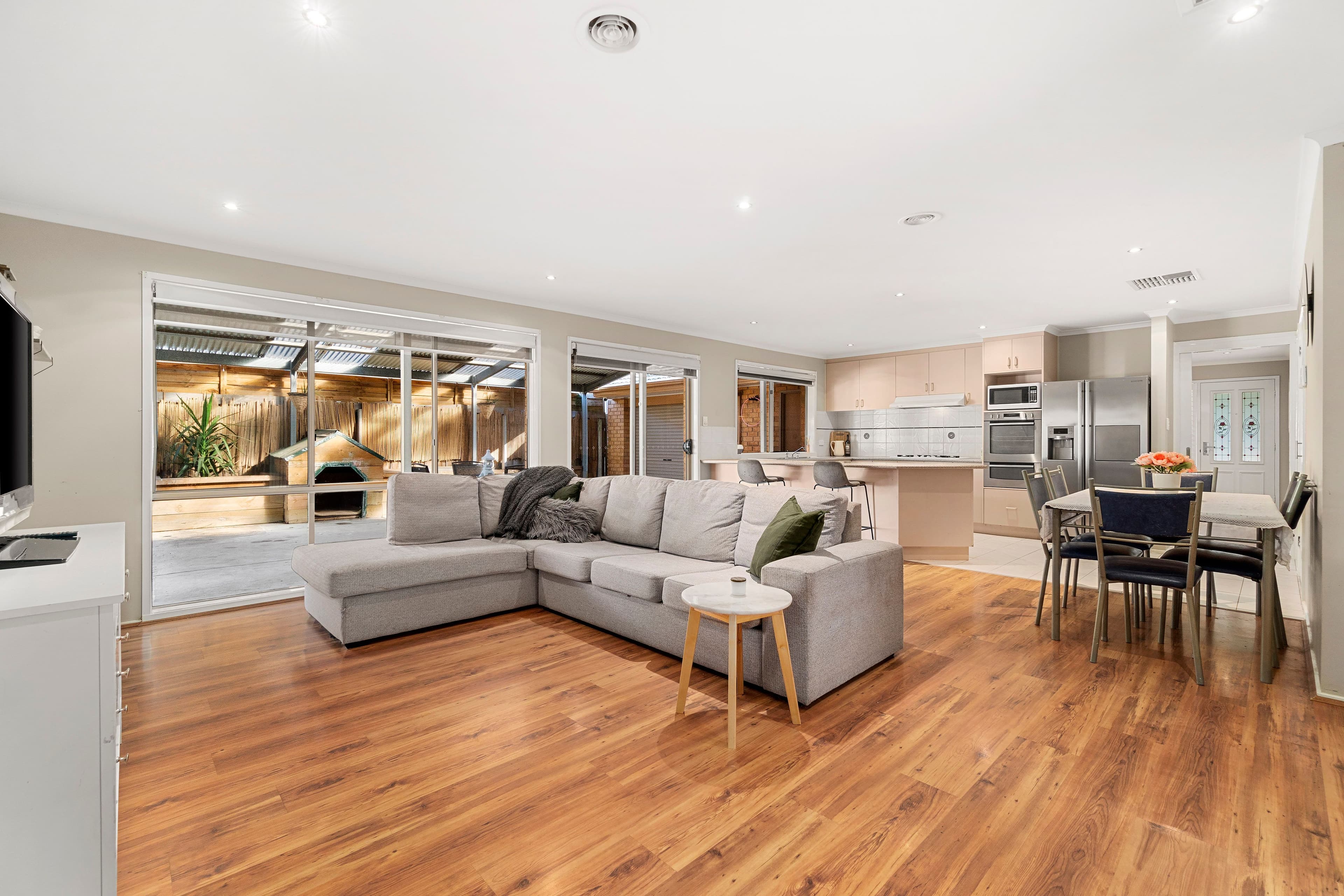 26 Kilcunda Drive, Rowville VIC 3178, Rowville - Thumbnail 3