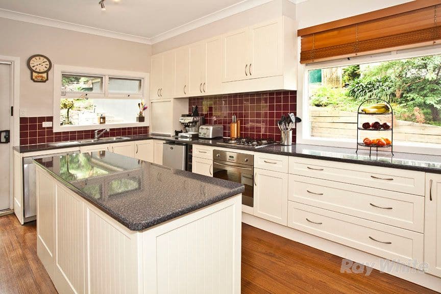 112 Old Belgrave Road, UPWEY VIC 3158, Upwey - Thumbnail 4