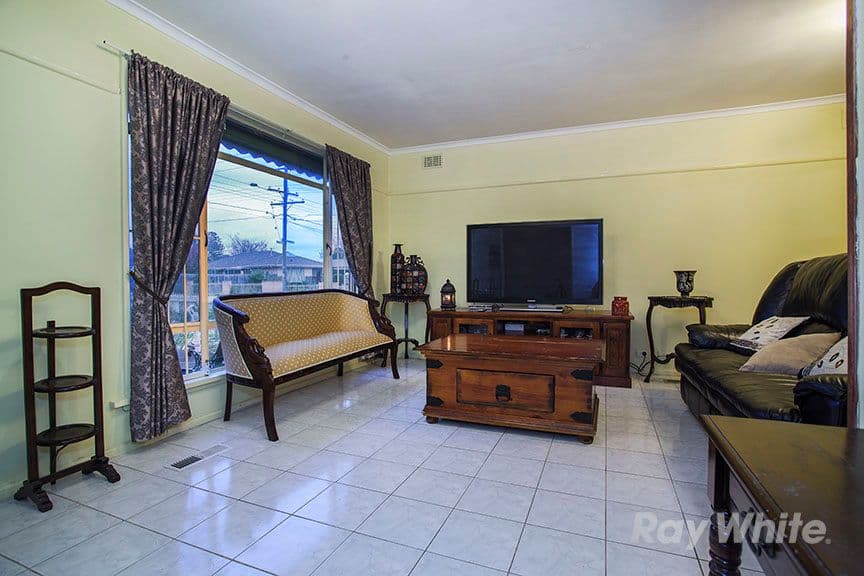 1 Koonalda Grove, Dandenong North VIC 3175, Dandenong North - Thumbnail 4