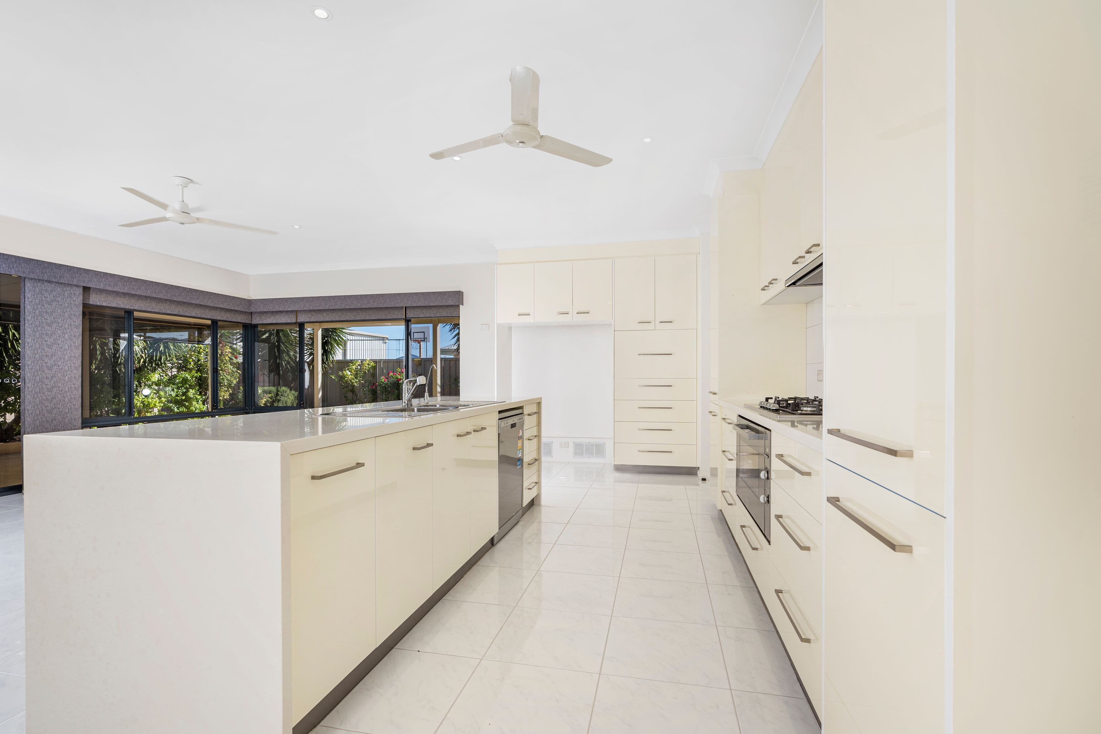 28 Wave Crest Circle, Drummond Cove WA 6532, Drummond Cove - Thumbnail 3