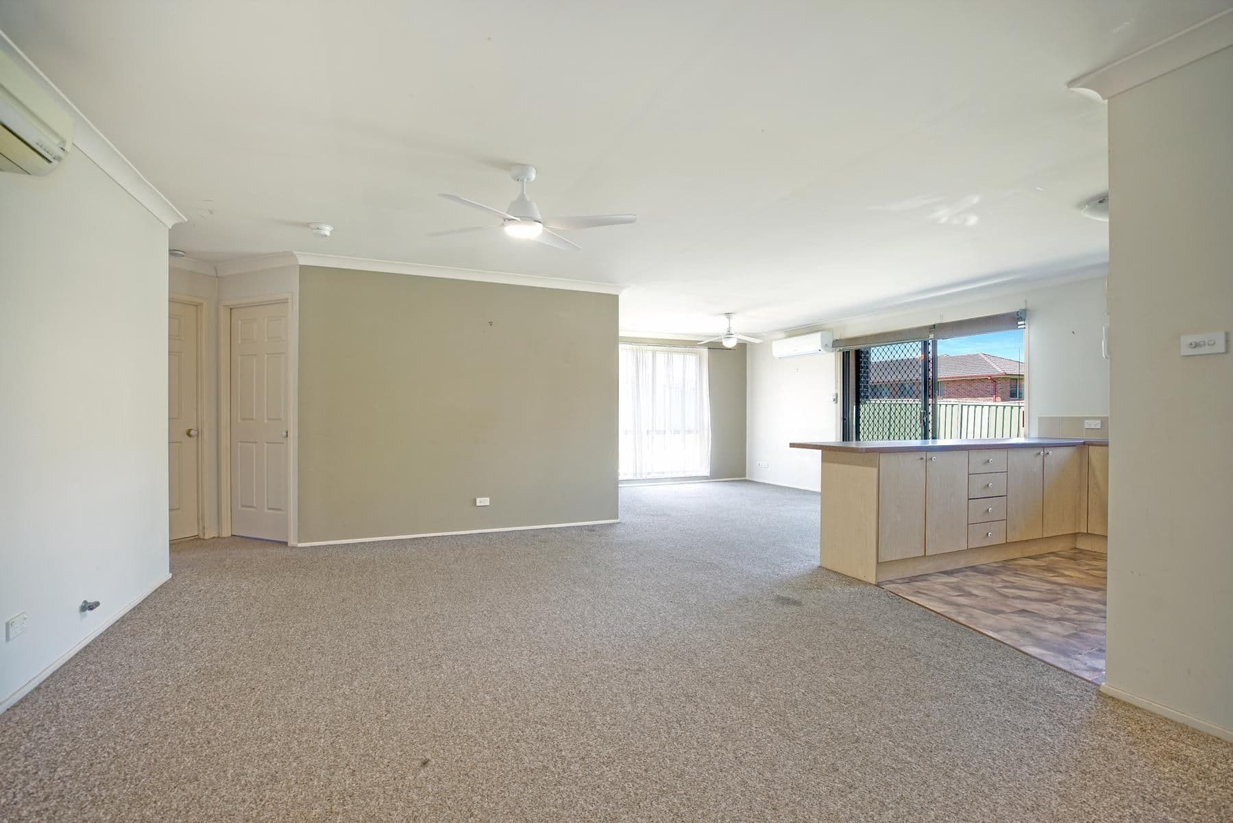8 Englewood Way, Glenmore Park NSW 2745, Glenmore Park - Thumbnail 3