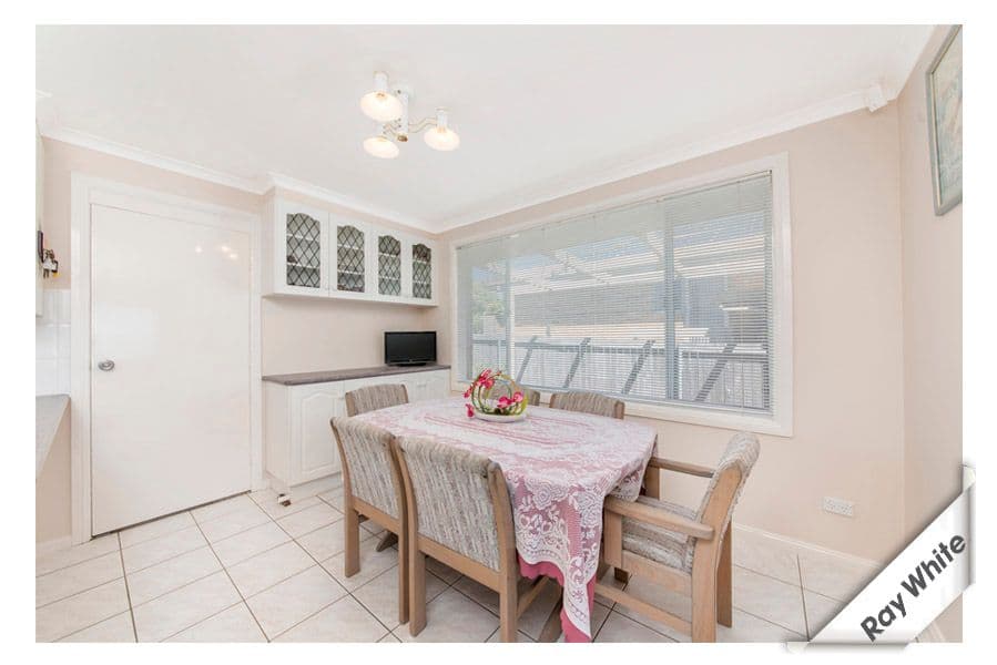 36 Dalley Crescent, LATHAM ACT 2615, Latham - Thumbnail 5