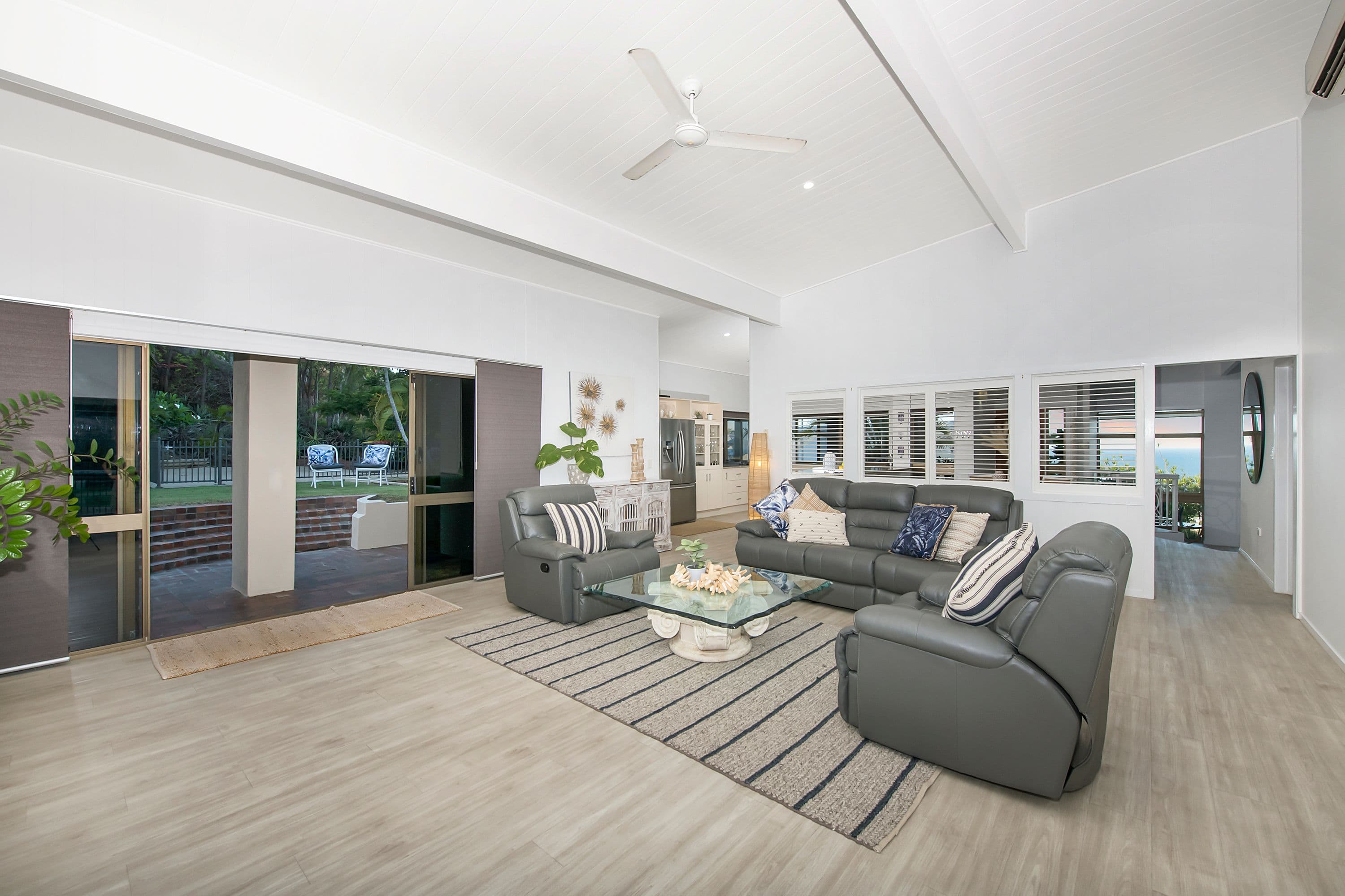 2 Cottesmore Crescent, Castle Hill QLD 4810, Castle Hill - Thumbnail 2