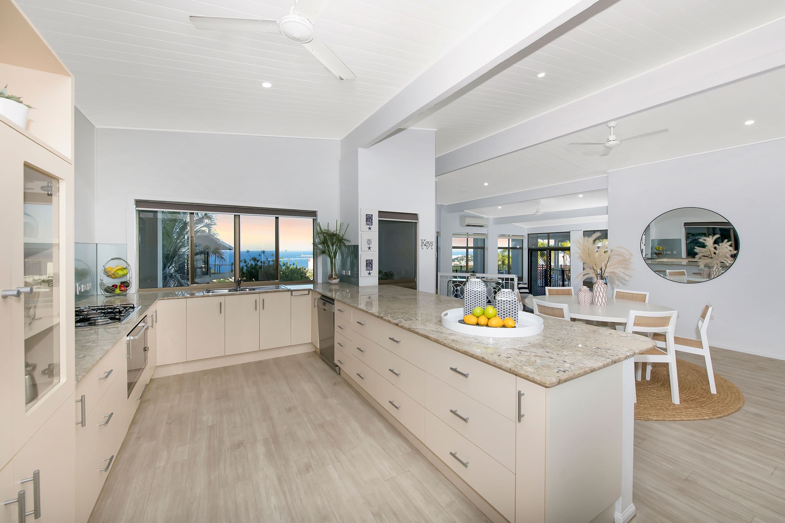 2 Cottesmore Crescent, Castle Hill QLD 4810, Castle Hill - Thumbnail 5