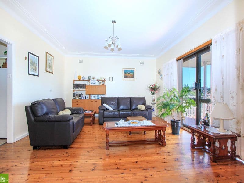 94 Barina Avenue, LAKE HEIGHTS NSW 2502, Lake Heights - Thumbnail 3