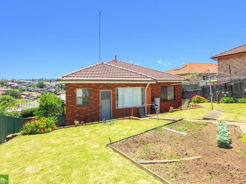 94 Barina Avenue, LAKE HEIGHTS NSW 2502, Lake Heights - Thumbnail 8