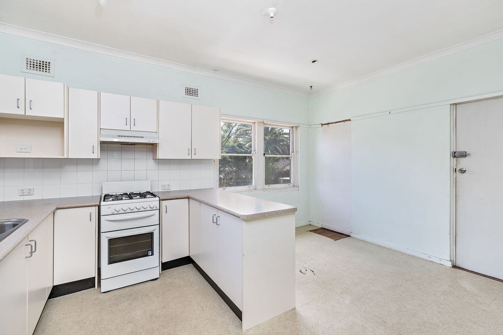 66 Lambton Road, Waratah - Thumbnail 2