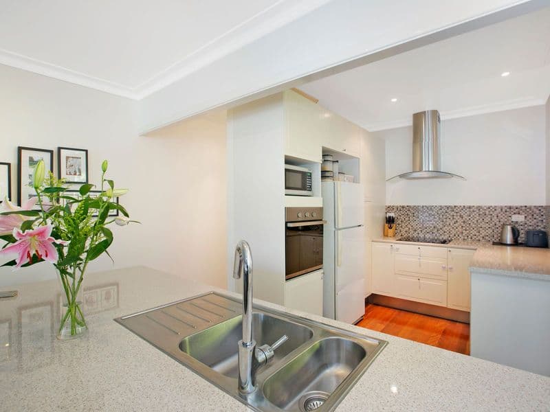 16 Mulsanne Street, Holland Park West QLD 4121, Holland Park West - Thumbnail 3