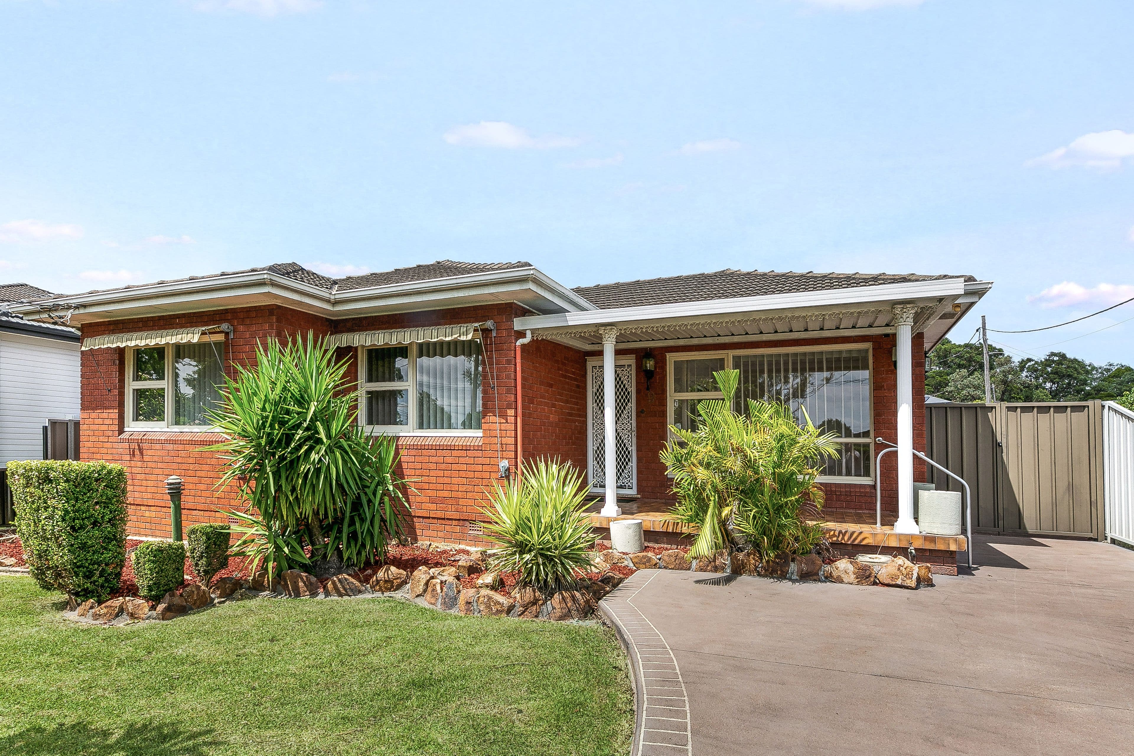 9 Rex Road, Georges Hall NSW 2198, Georges Hall - Thumbnail 2